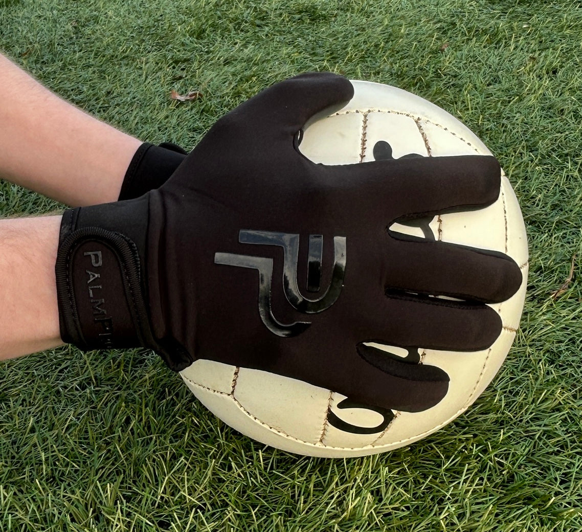 Black Out Gaelic Gloves