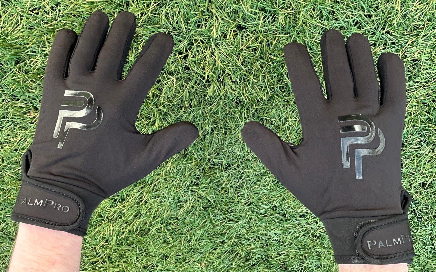 Black Out Gaelic Gloves